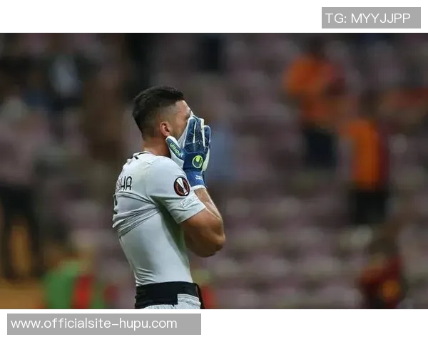 国际米兰与拉齐奥激战正酣比分悬念引发球迷热议 国际米兰与拉齐奥激战正酣比分悬念引发球迷热议